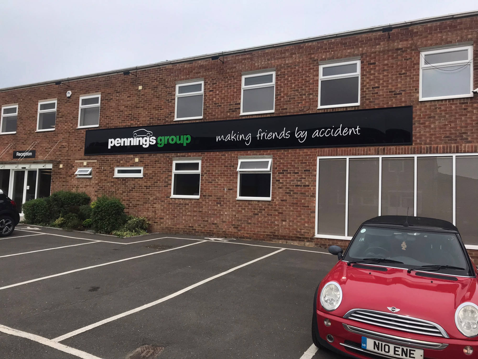 auto repair unit signage